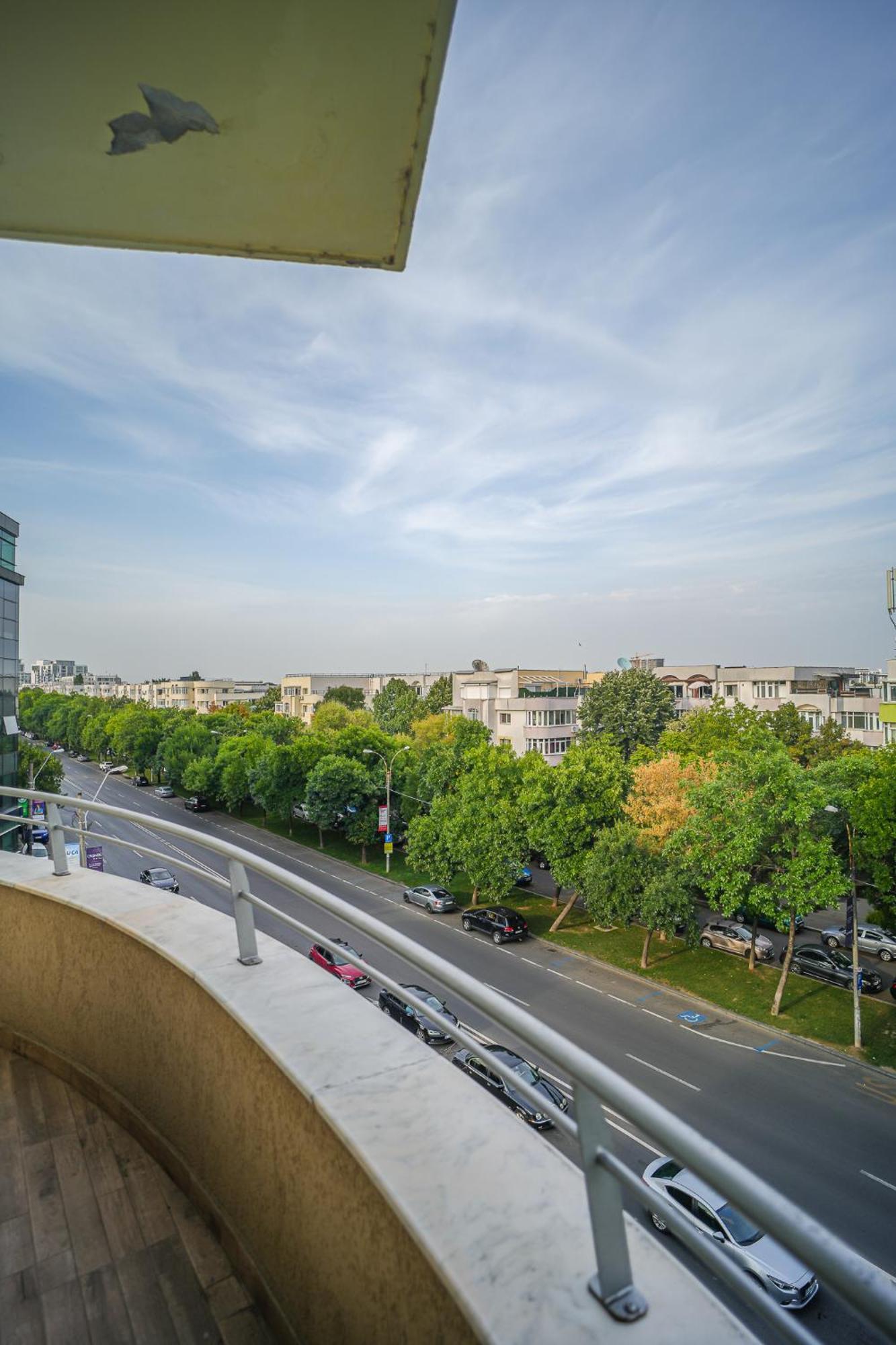 Penthouse With Huge Rooftop Terrace & City View Bucarest Extérieur photo