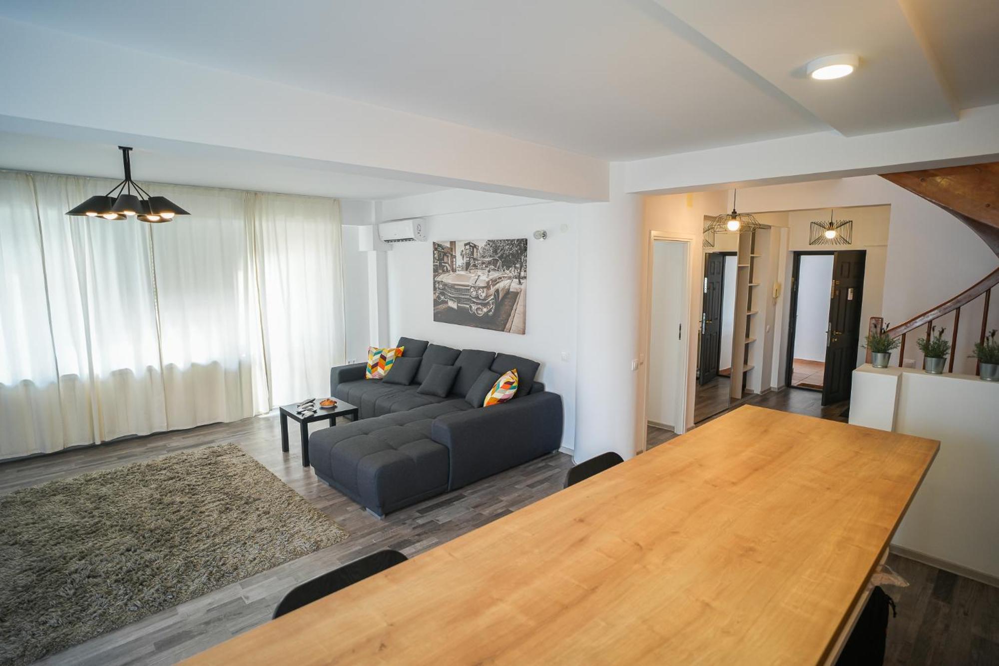 Penthouse With Huge Rooftop Terrace & City View Bucarest Extérieur photo