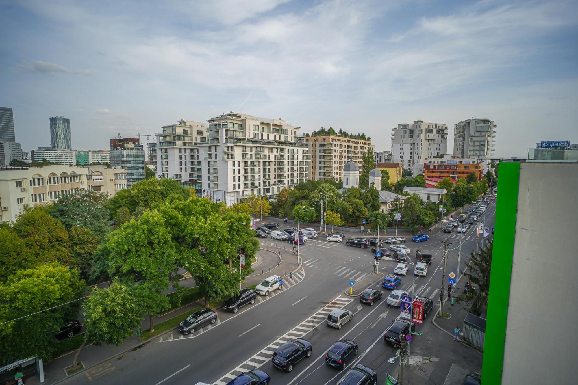 Penthouse With Huge Rooftop Terrace & City View Bucarest Extérieur photo