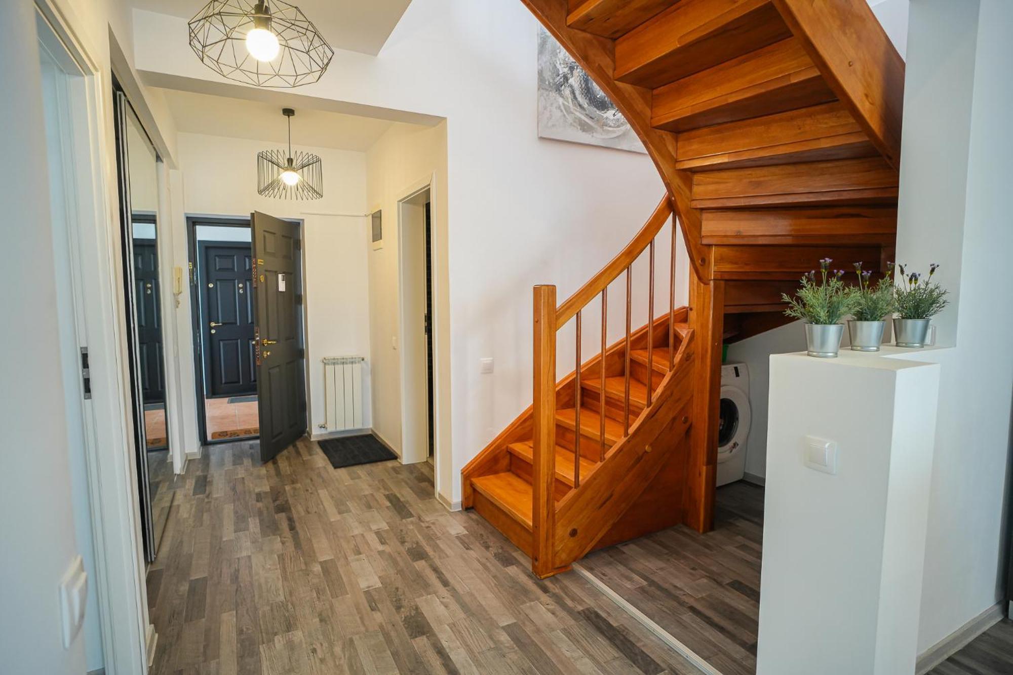 Penthouse With Huge Rooftop Terrace & City View Bucarest Extérieur photo