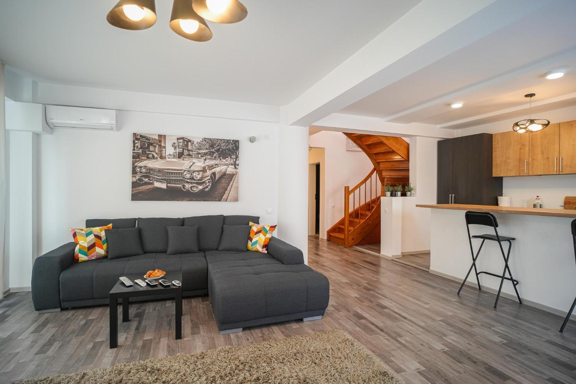 Penthouse With Huge Rooftop Terrace & City View Bucarest Extérieur photo