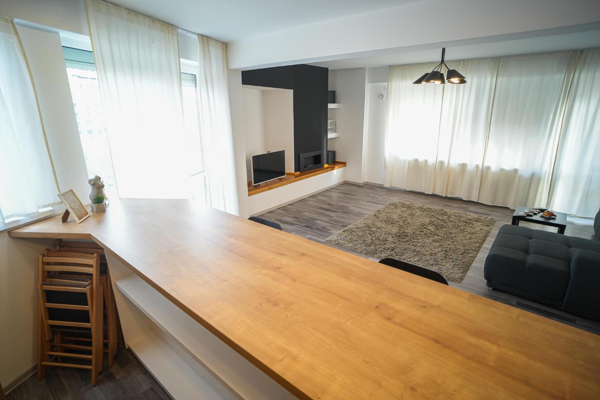 Penthouse With Huge Rooftop Terrace & City View Bucarest Extérieur photo