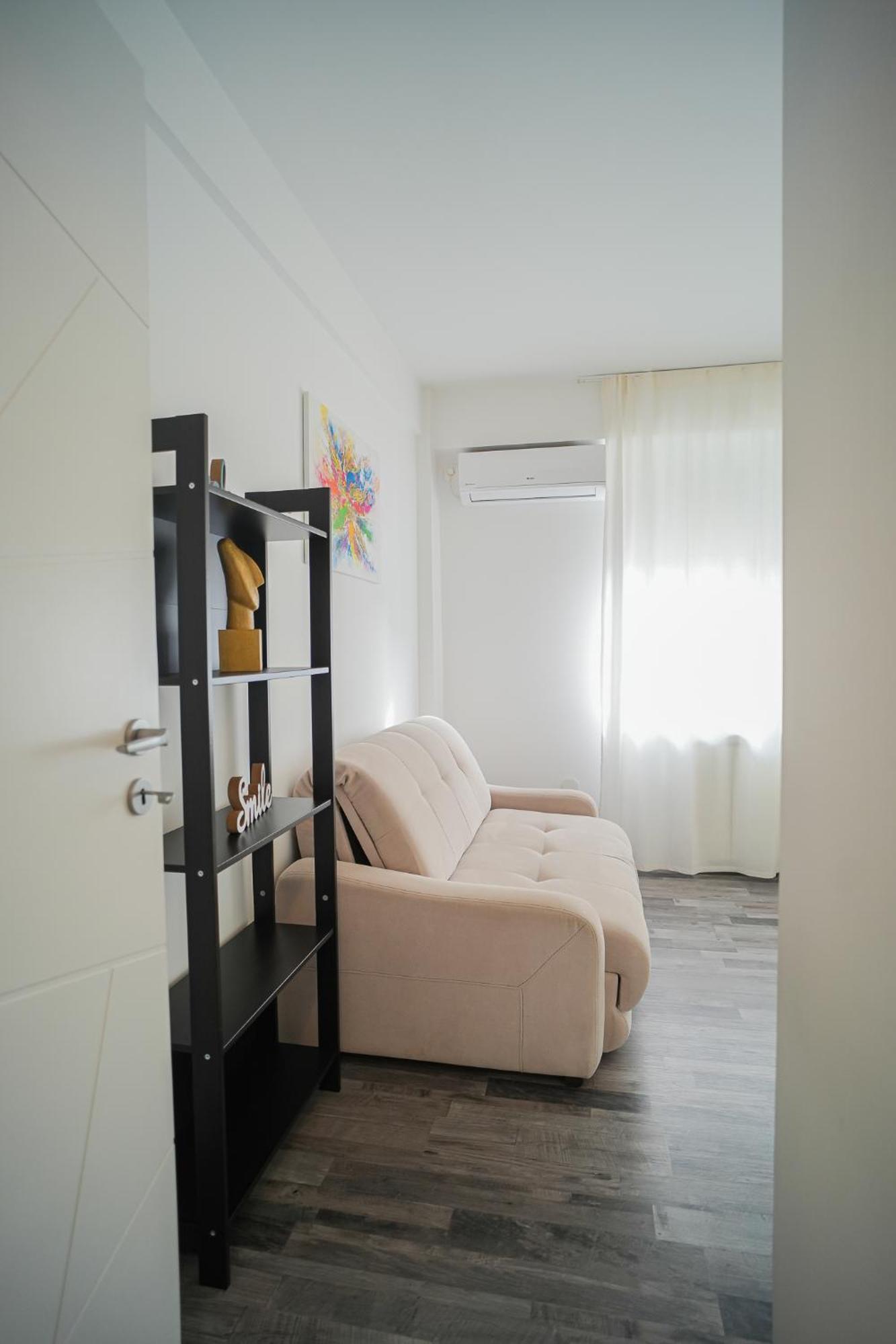Penthouse With Huge Rooftop Terrace & City View Bucarest Extérieur photo